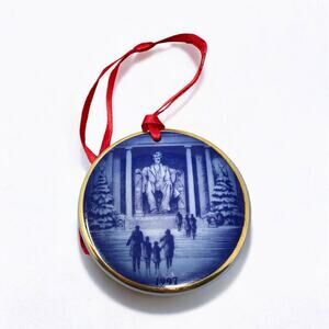 Lincoln Memorial Christmas Porcelain Ornament From Bing & Grondahl Blue & White